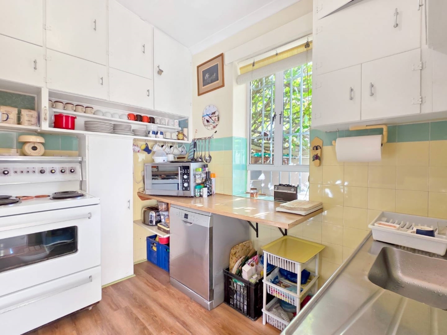 3 Bedroom Property for Sale in Sea Point Western Cape